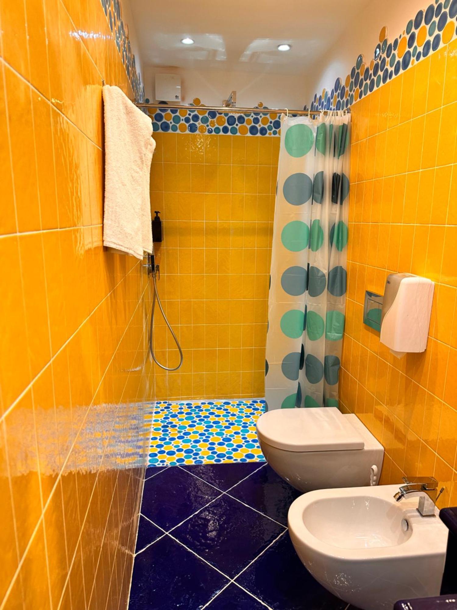 Queen View Apartment - No Kitchen ポジターノ エクステリア 写真
