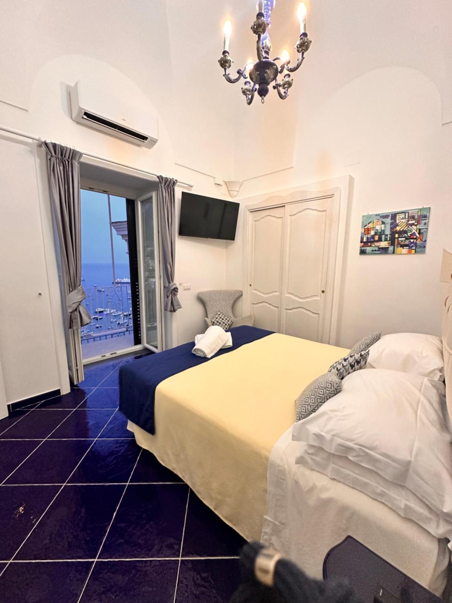 Queen View Apartment - No Kitchen ポジターノ エクステリア 写真