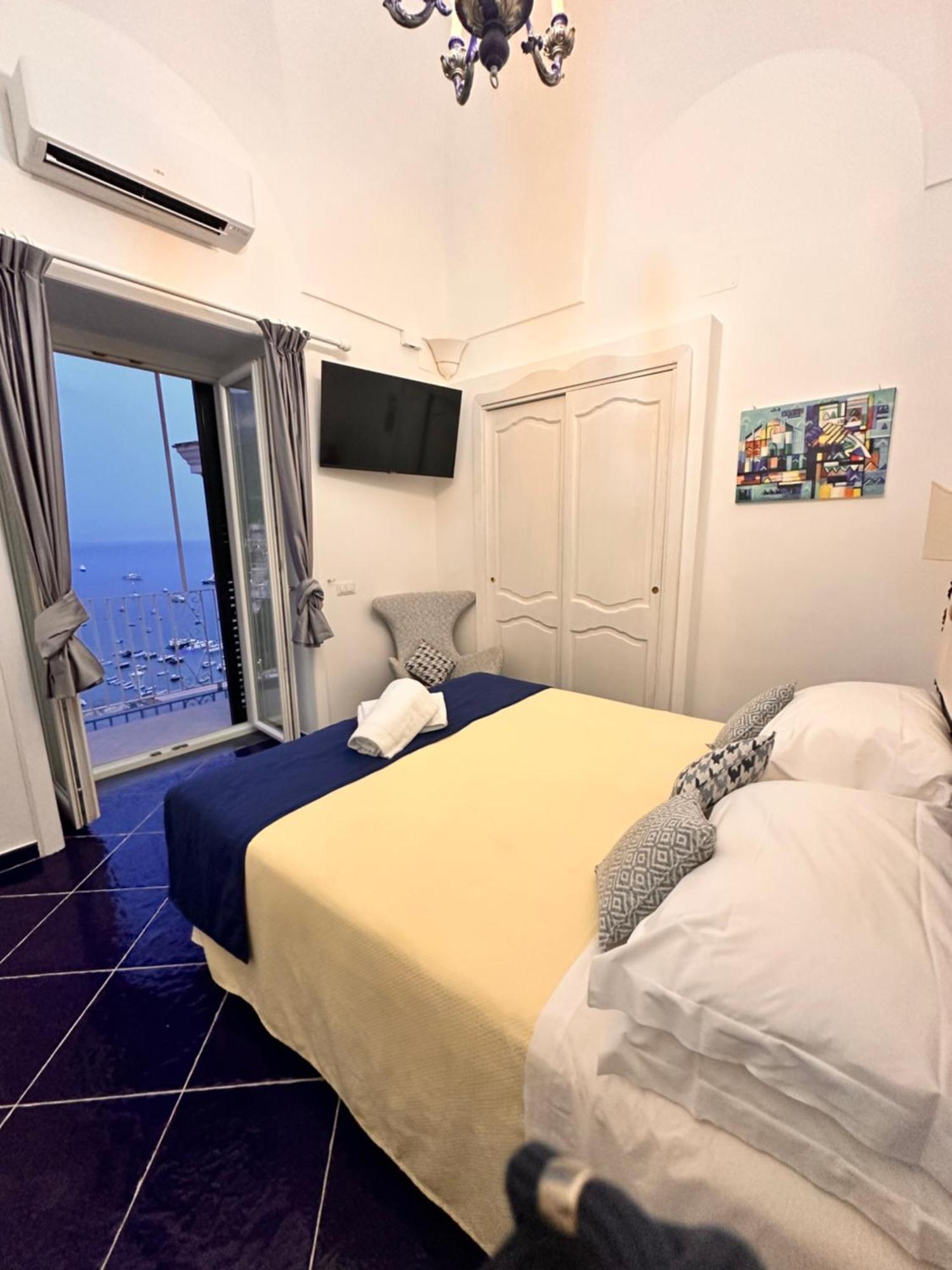 Queen View Apartment - No Kitchen ポジターノ エクステリア 写真